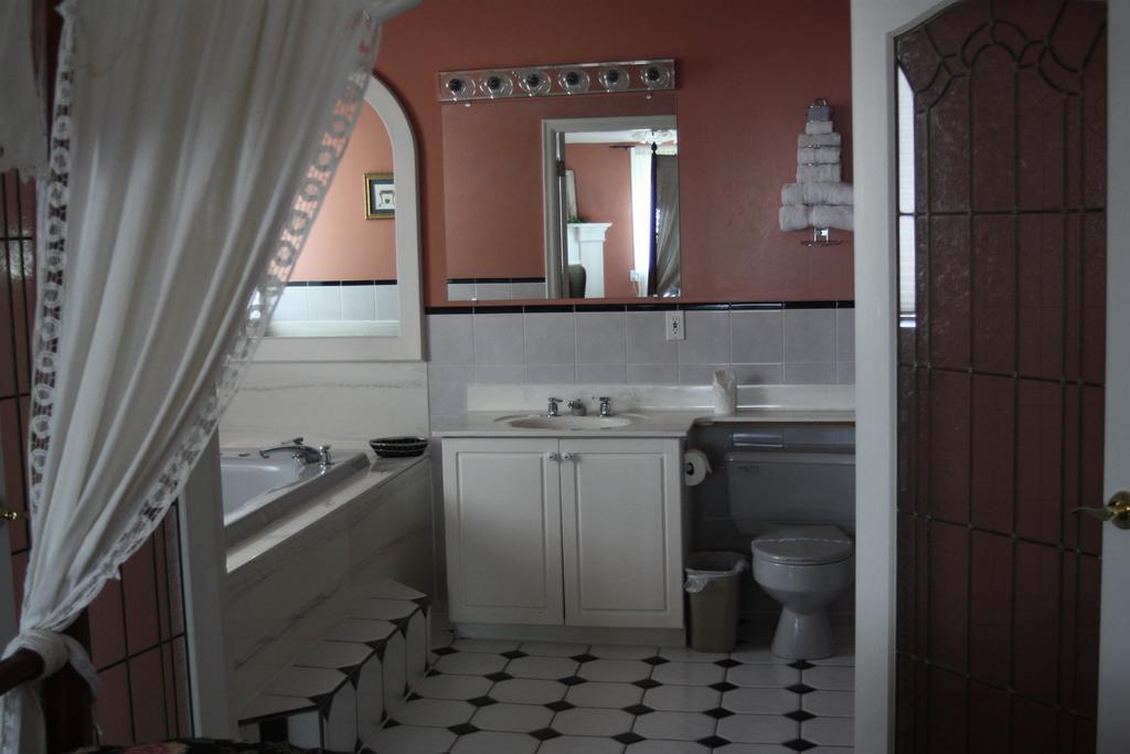 Mount Baker Hotel Cranbrook Zimmer foto